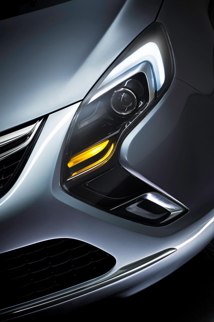  Opel Zafira Tourer Concept 2011 года  (фото 22 из 28)